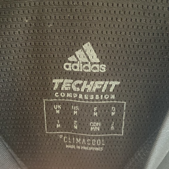Adidas tech fit compression sleeveless under top M - Picture 4 of 4